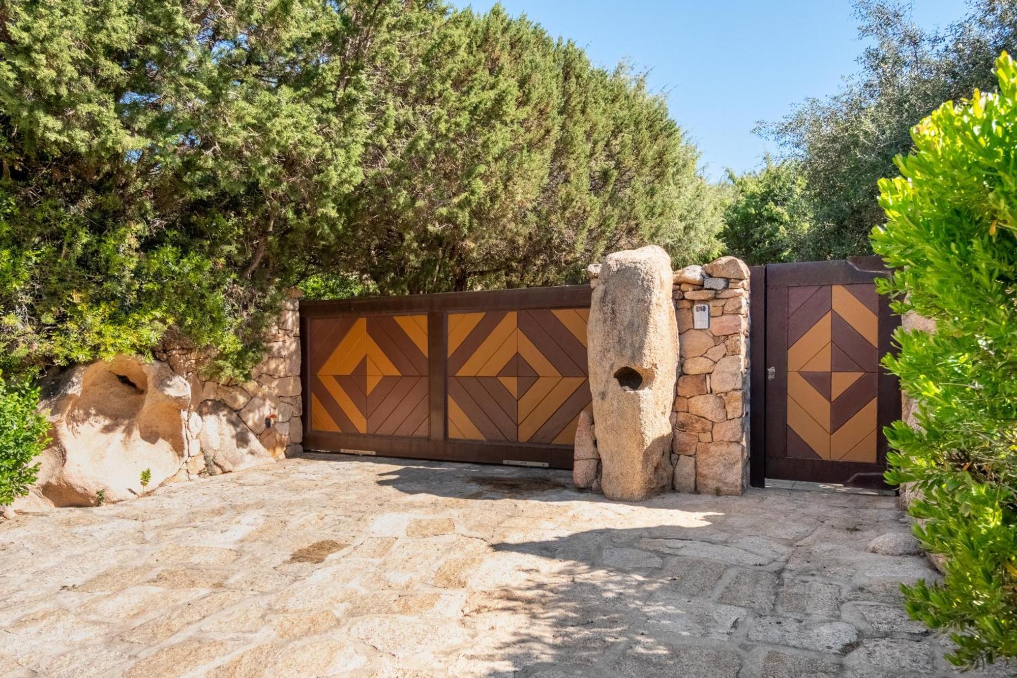 Sa Villa Cala Ginepro 몬테 페트로수 외부 사진